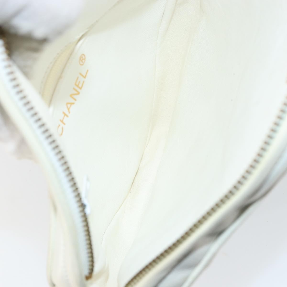 Chanel Vintage Diamond Tassel Crossbody White Leather Good condition - Box View