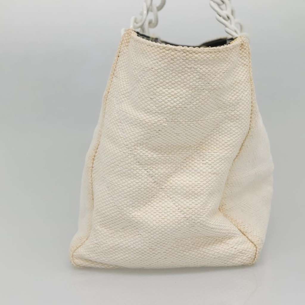Chanel CC Resin Chain Tote White Wood Good condition - Model View