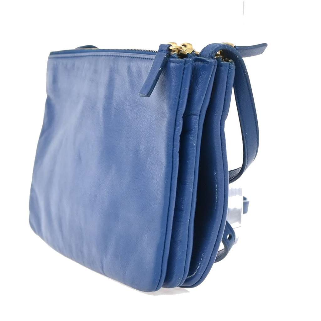 Celine Trio Crossbody Bag Blue Leather Good condition - Model View