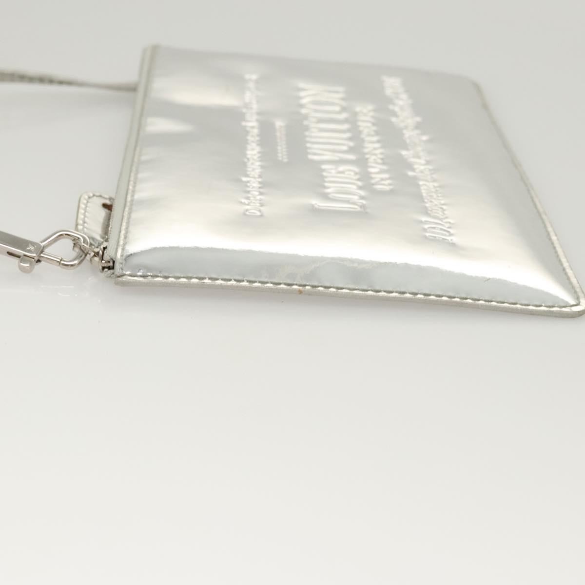 Louis Vuitton Pochette Plate Silver Good condition - Model View