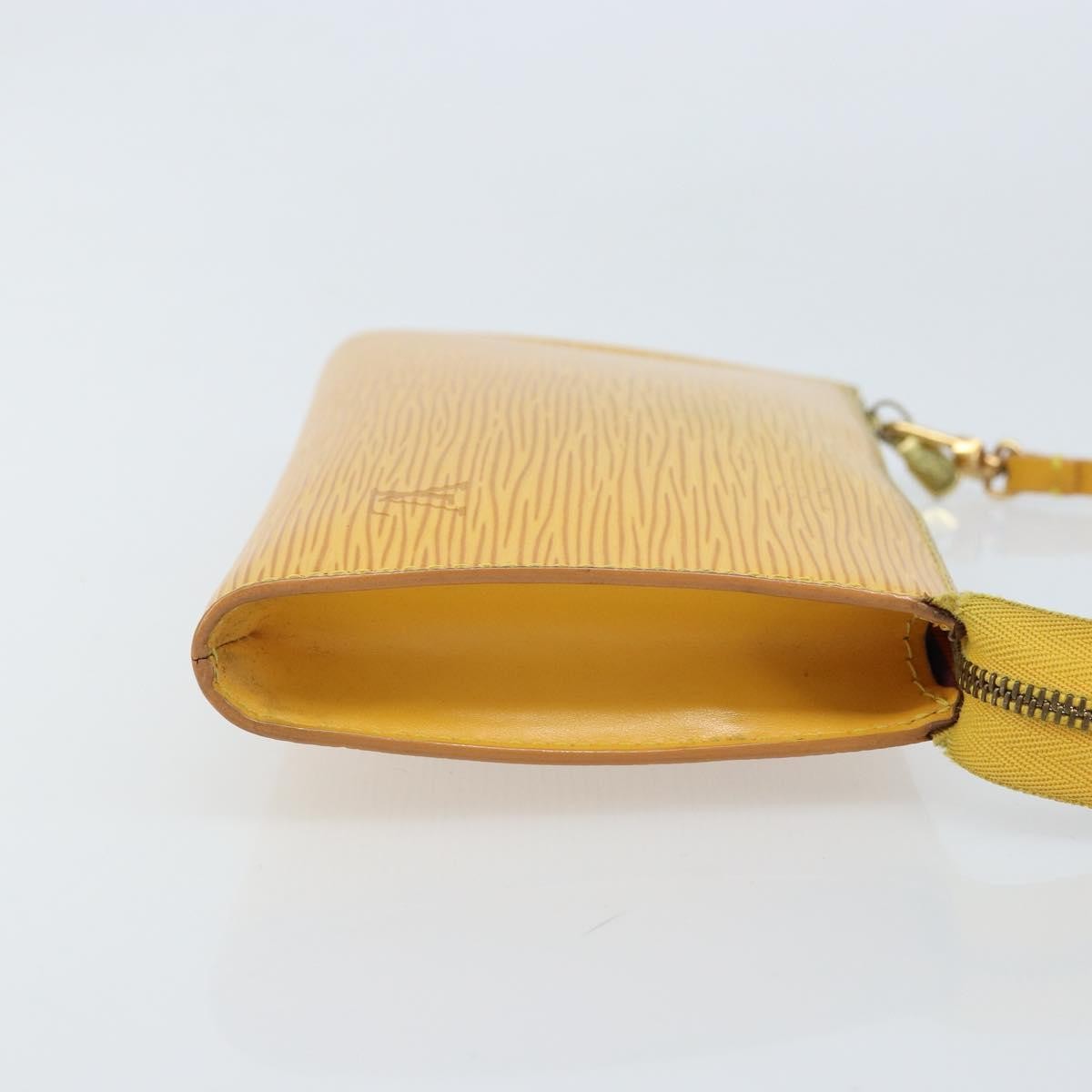 Louis Vuitton Pochette Accessoires Yellow Leather Fair condition - Inside View