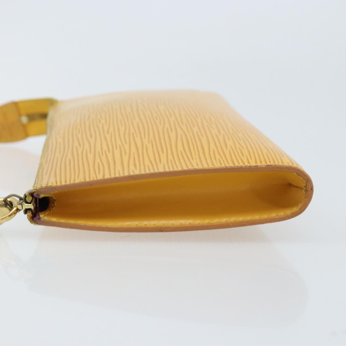 Louis Vuitton Pochette Accessoires Yellow Leather Fair condition - Model View