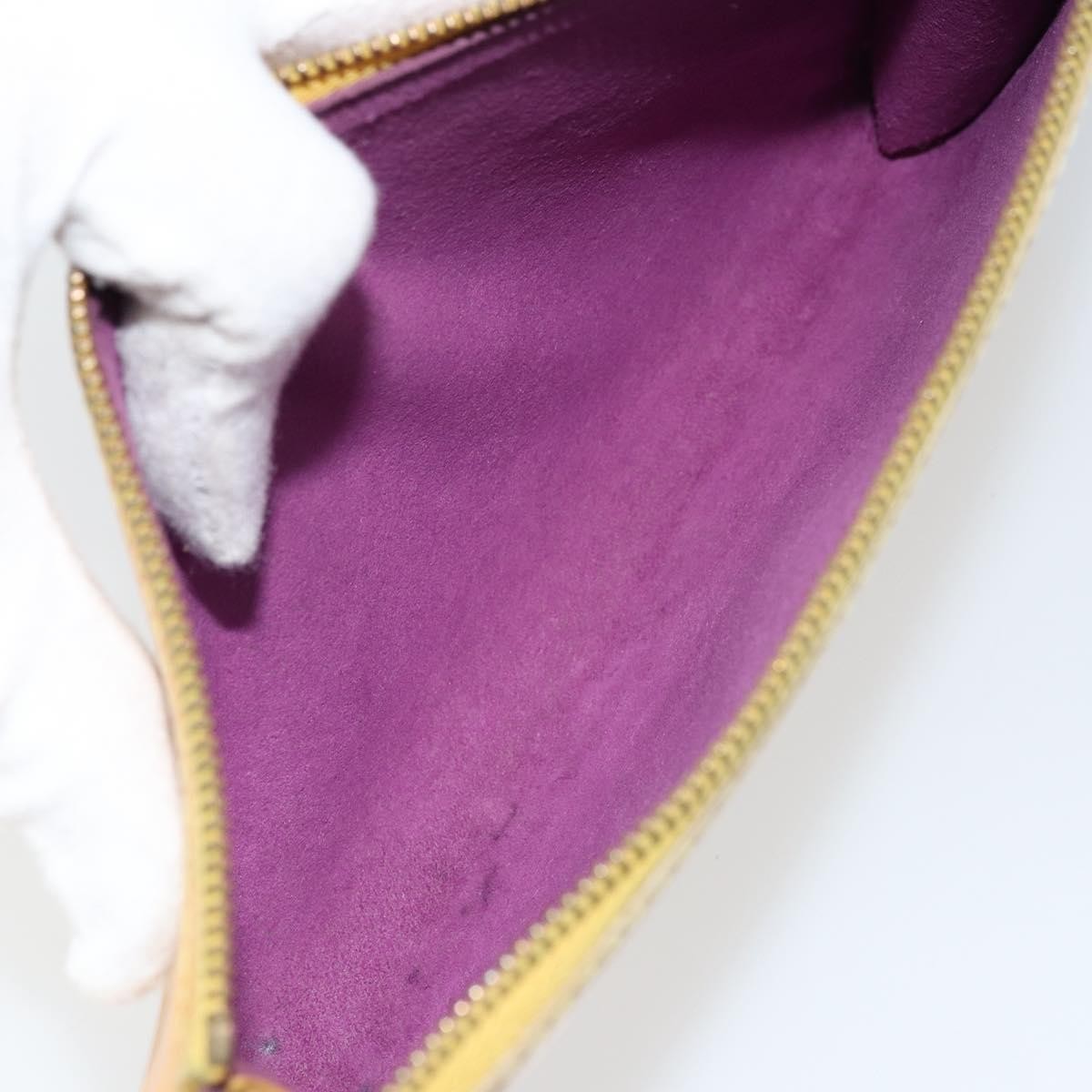 Louis Vuitton Pochette Accessoires Yellow Leather Fair condition - Box View