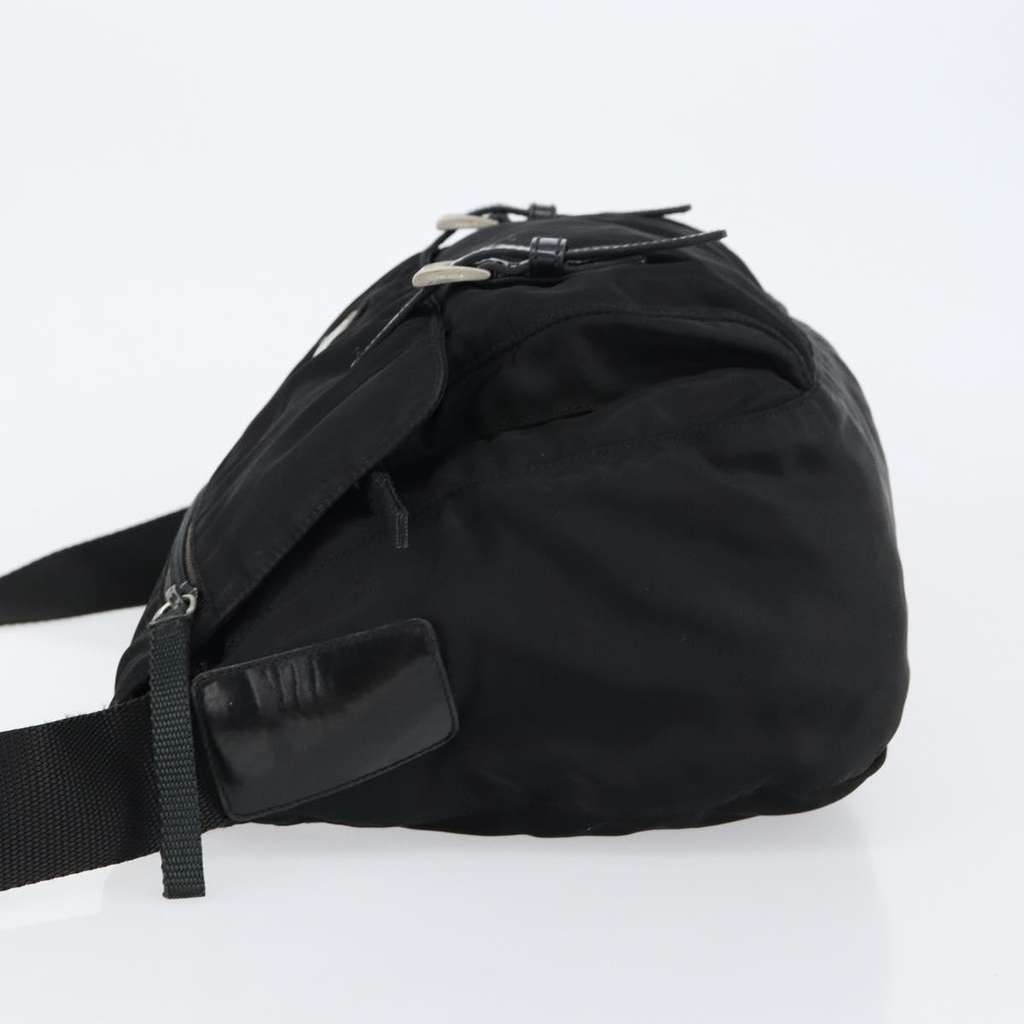 Prada SHOULDER BAG NYLON Black Good condition - Model View