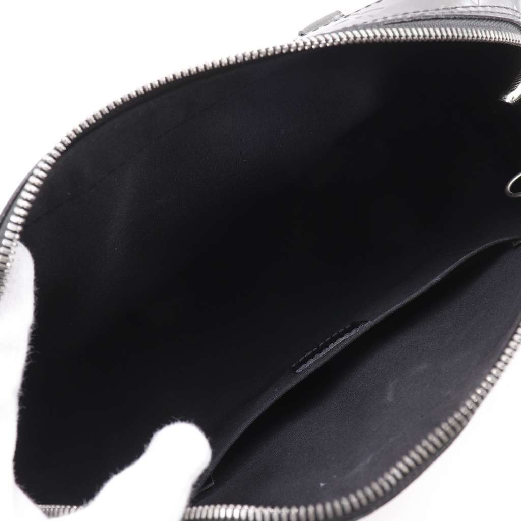 Louis Vuitton Mat Shelton Handbag Black Leather Good condition - Model View