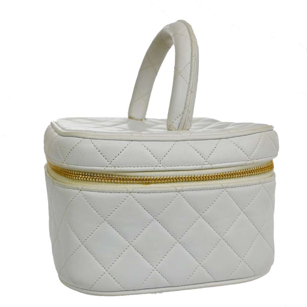 Chanel Classic Vanity Case White Leather Good condition - Back View