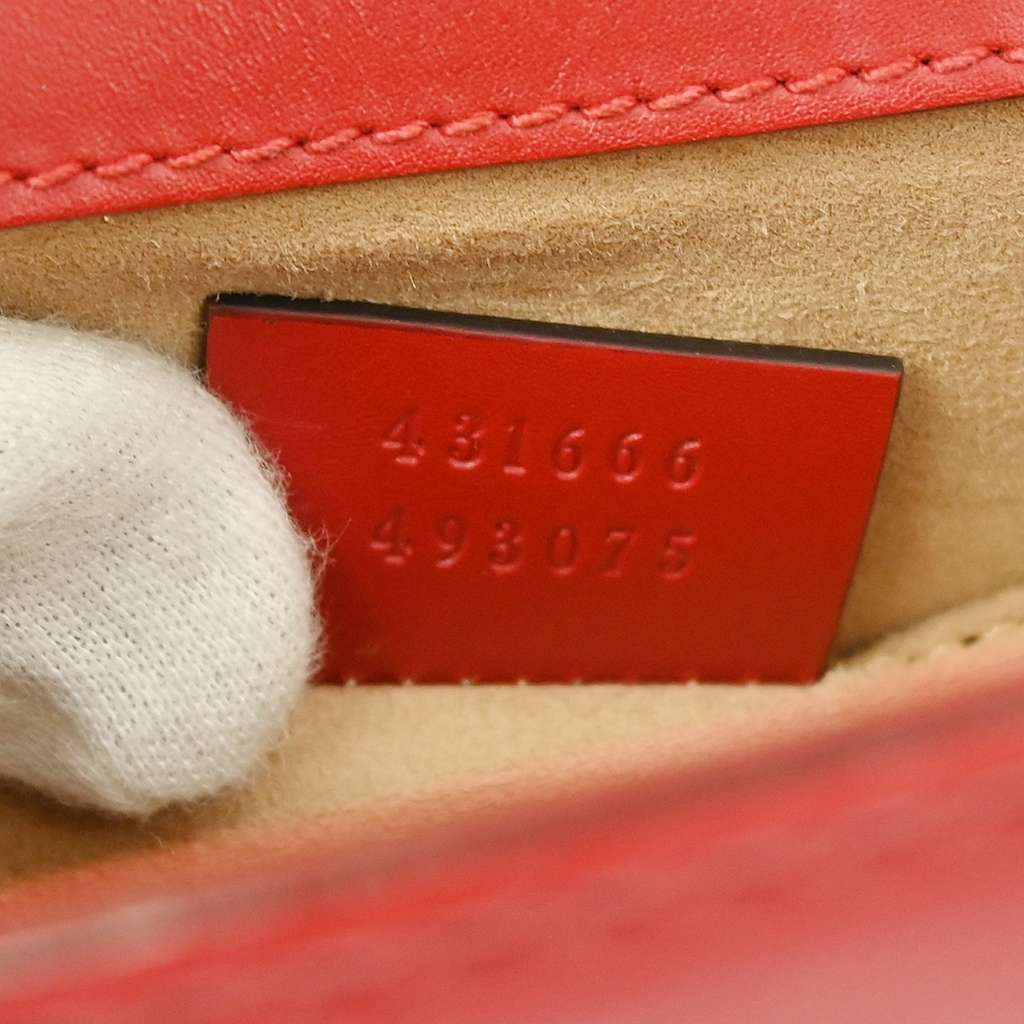 Gucci Sylvie Shoulder Bag Red Leather Good condition - Box View