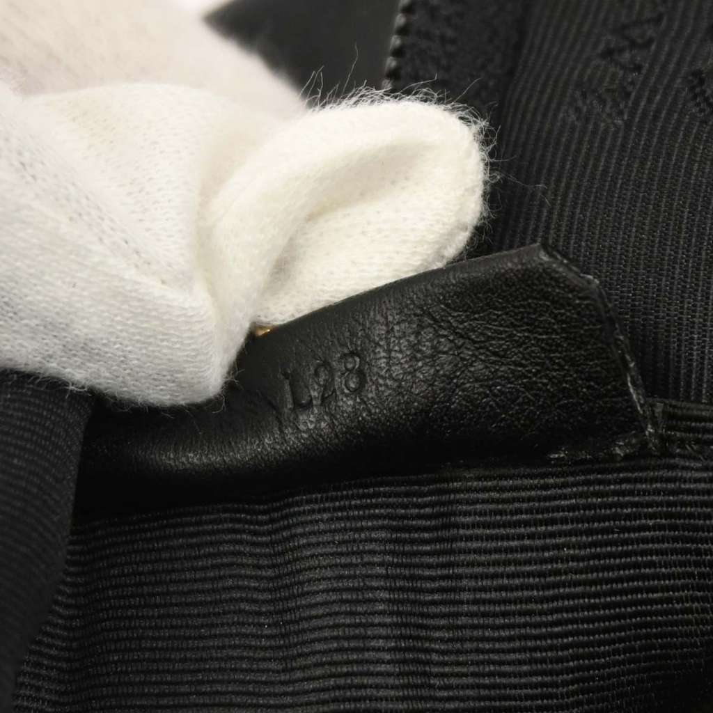 Loewe Amazona Bag Black Leather Good condition - Model View