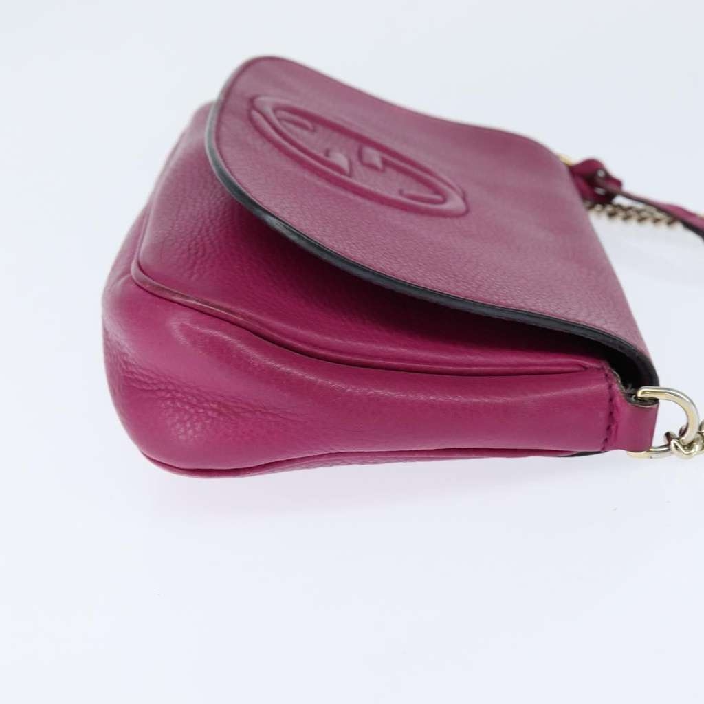 Gucci Soho Chain Crossbody Bag Pink Leather Good condition - Model View