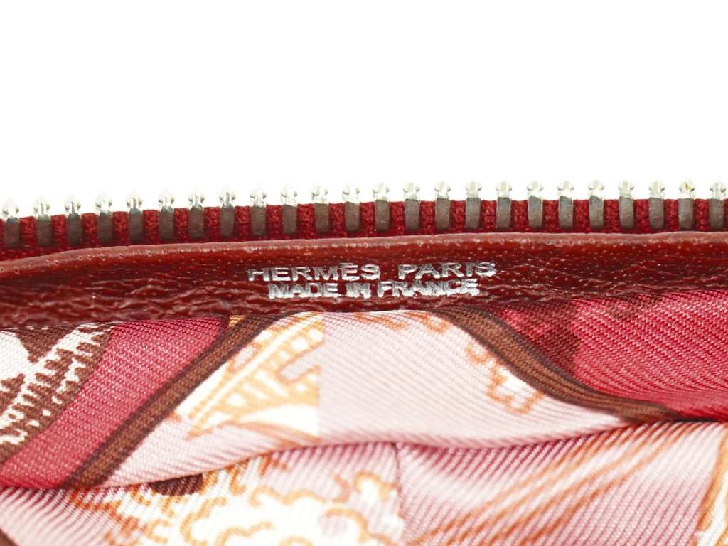 Hermès Silky Pop Tote Burgundy Silk Very good condition - Box View