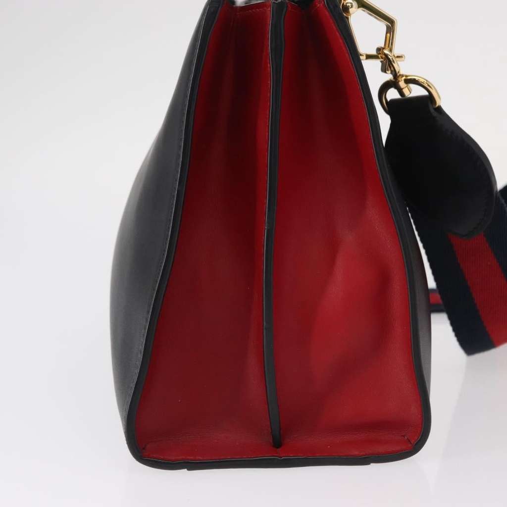 Gucci Nymphaea Top Handle Bag Black Leather Good condition - Model View