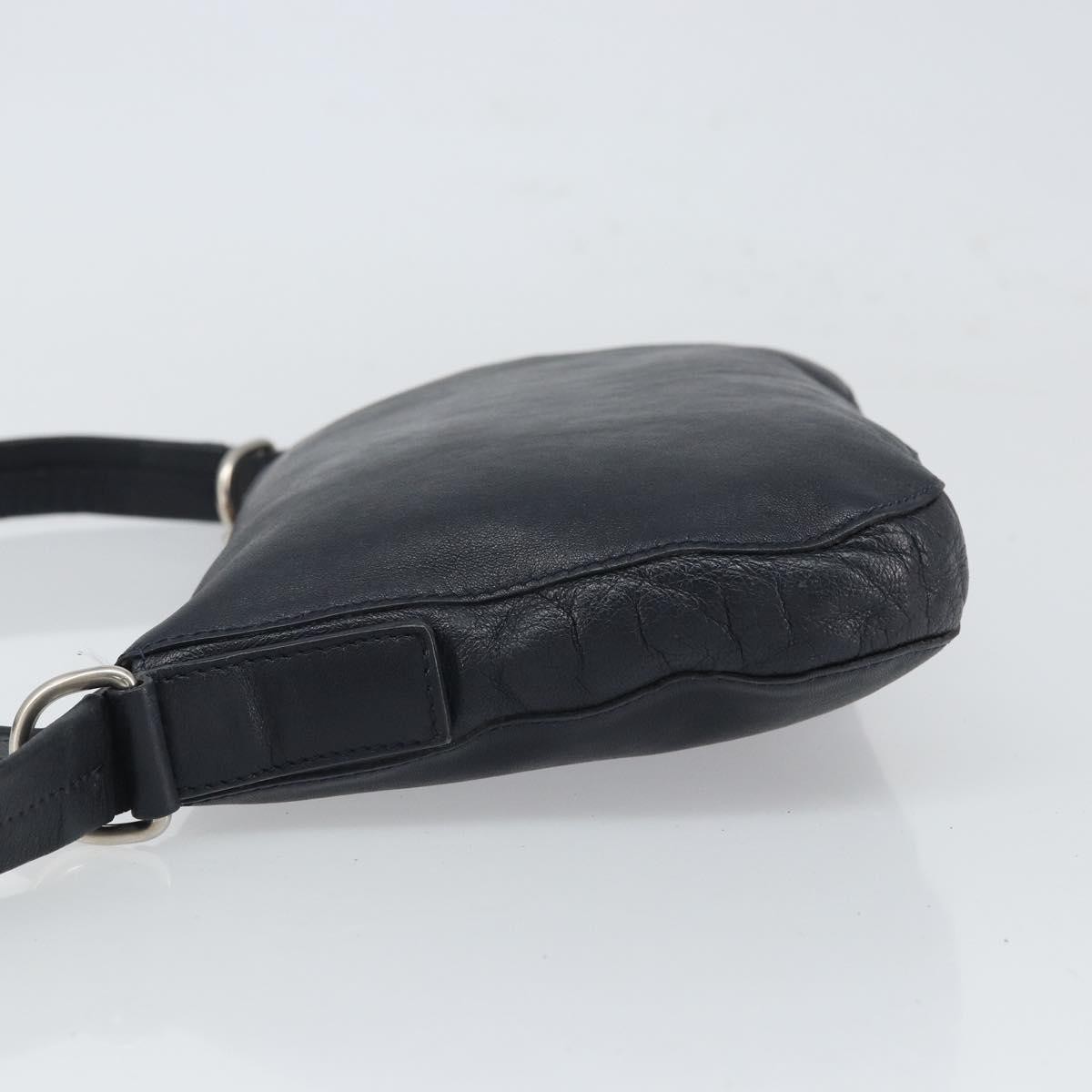 Celine Vintage Shoulder Bag Navy Leather Good condition - Model View