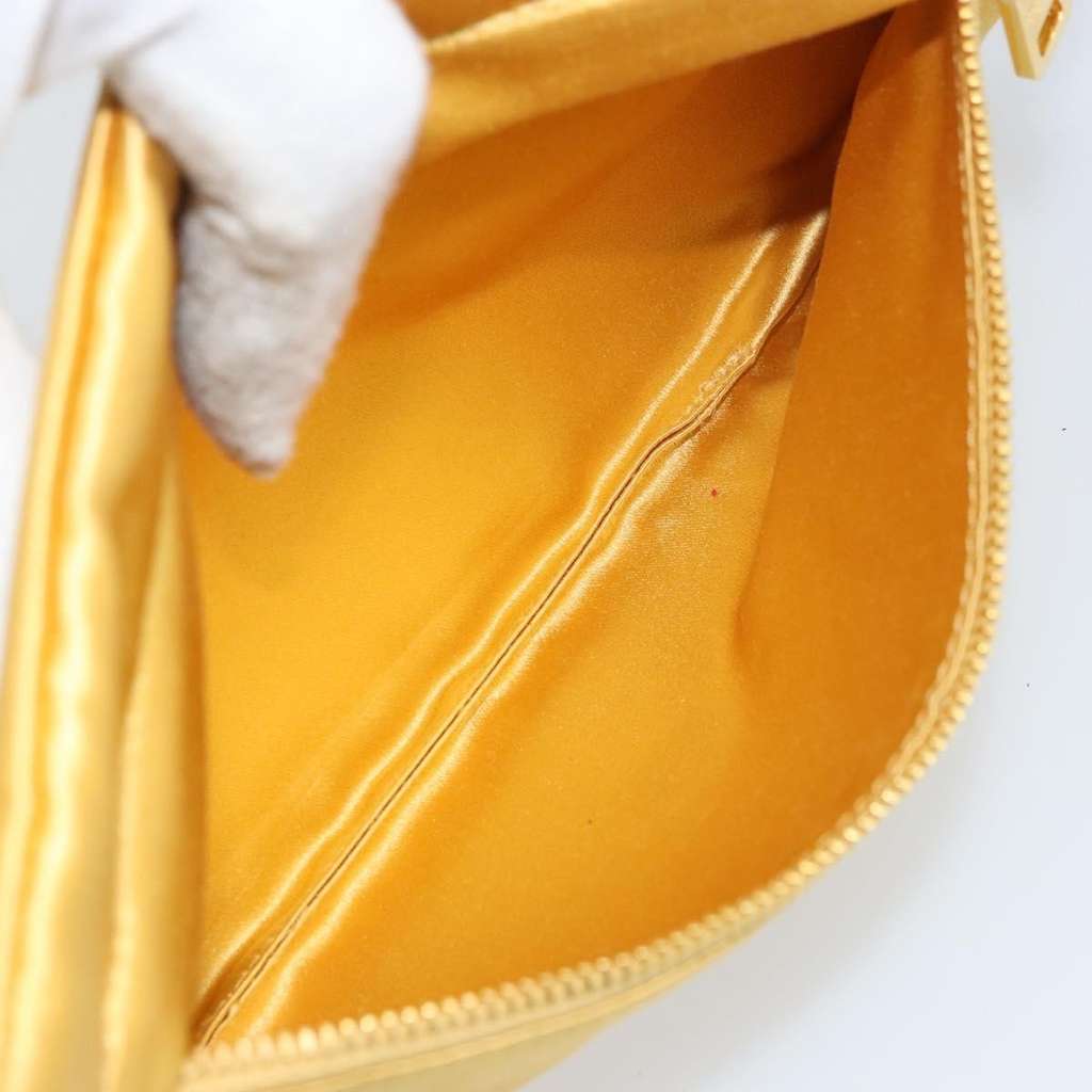 Prada Clutch Gold Satin Good condition - Box View
