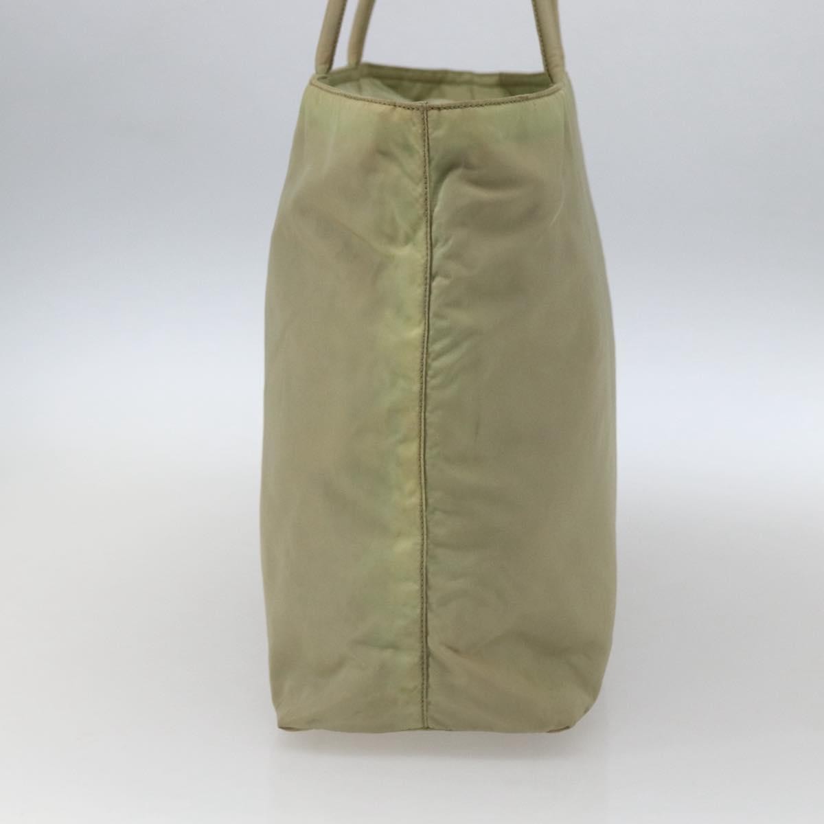 Prada Vintage Zip Tote Ecru Fair condition - Model View