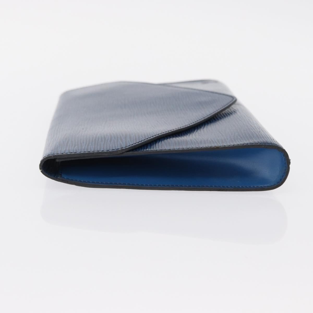 Louis Vuitton Art Deco Clutch Blue Leather Good condition - Model View