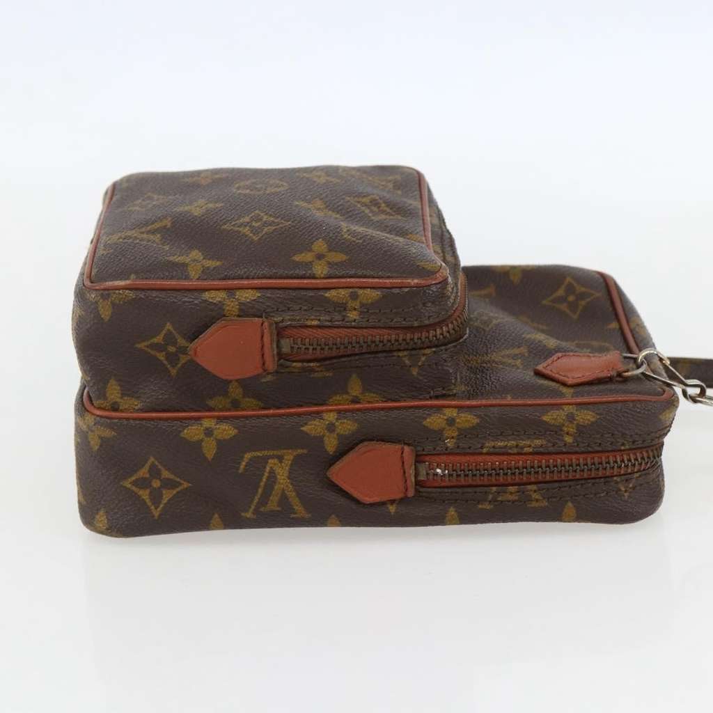 Louis Vuitton Amazone Bag Brown Canvas Fair condition - Model View
