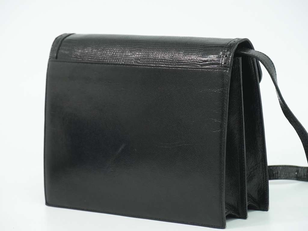 Saint Laurent Vintage Shoulder Bag Black Leather Good condition - Back View