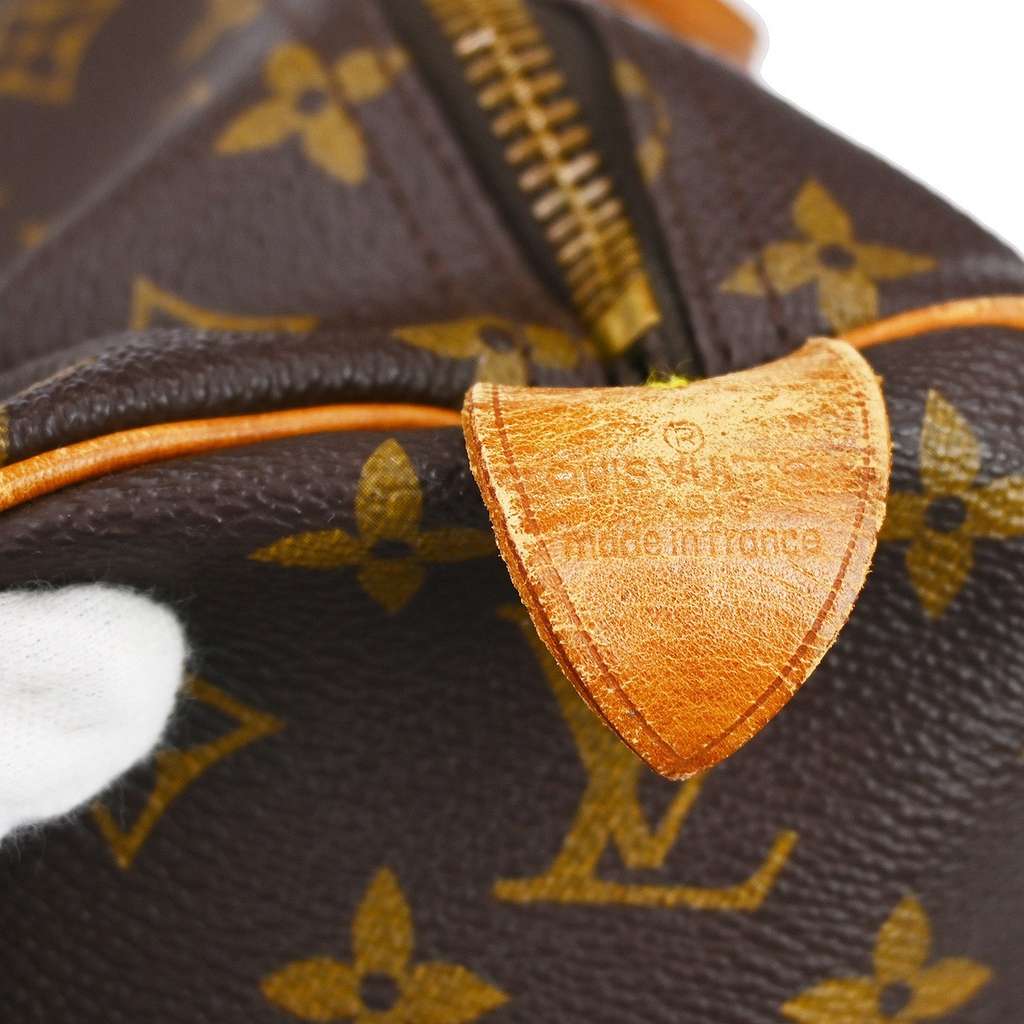 Louis Vuitton Keepall Bag Brown Canvas Fair condition - Model View