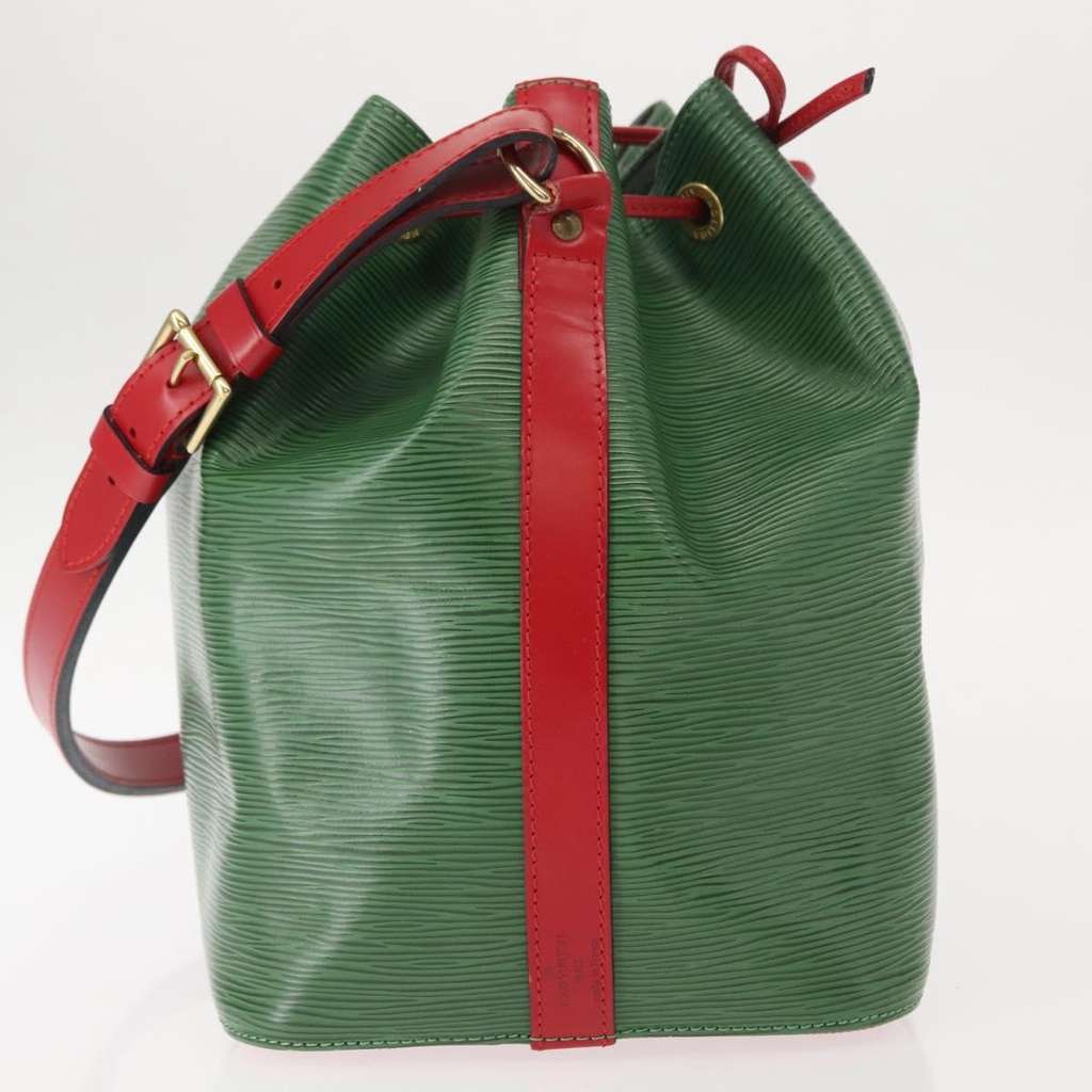 Louis Vuitton Bicolor Petit Noe Handbag Green Leather Good condition - Model View