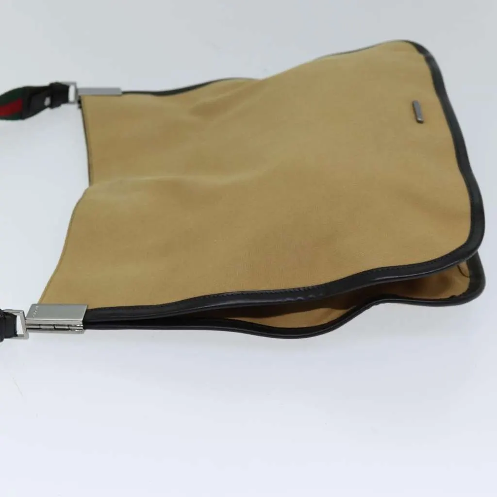 Gucci Vintage Shoulder Bag Beige Canvas Good - Model View