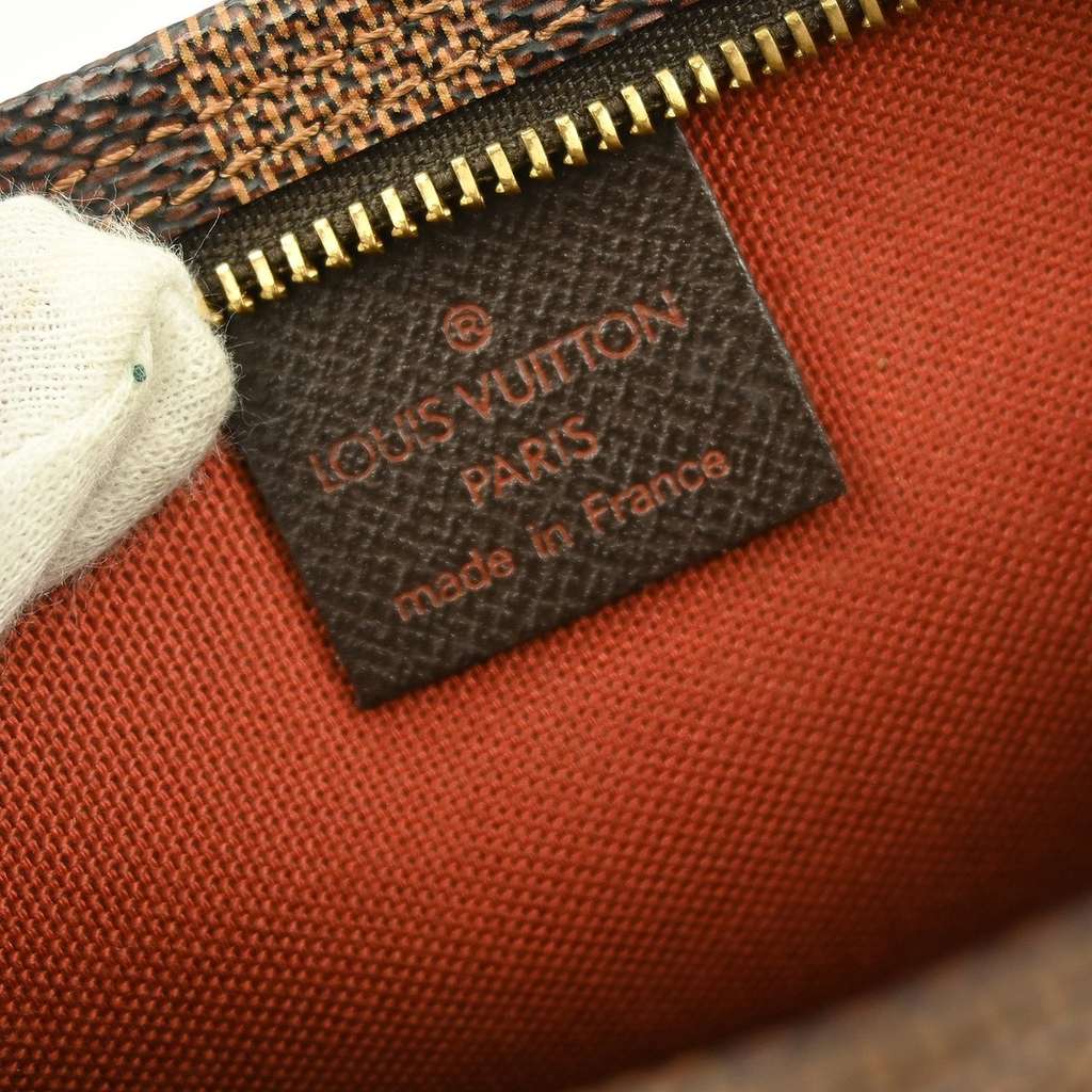 Louis Vuitton Trousse Make Up Bag Brown Canvas Good condition - Model View