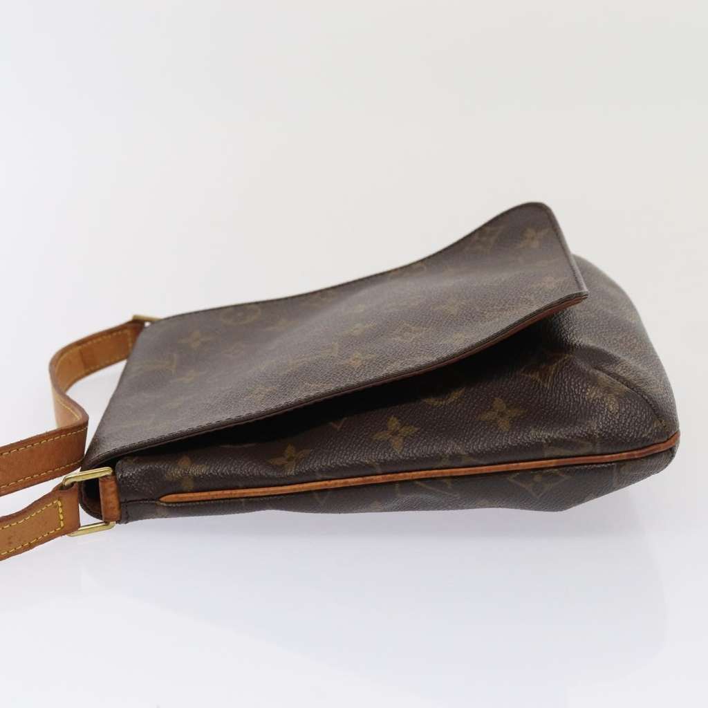 Louis Vuitton Musette Salsa Handbag Brown Canvas Fair condition - Model View