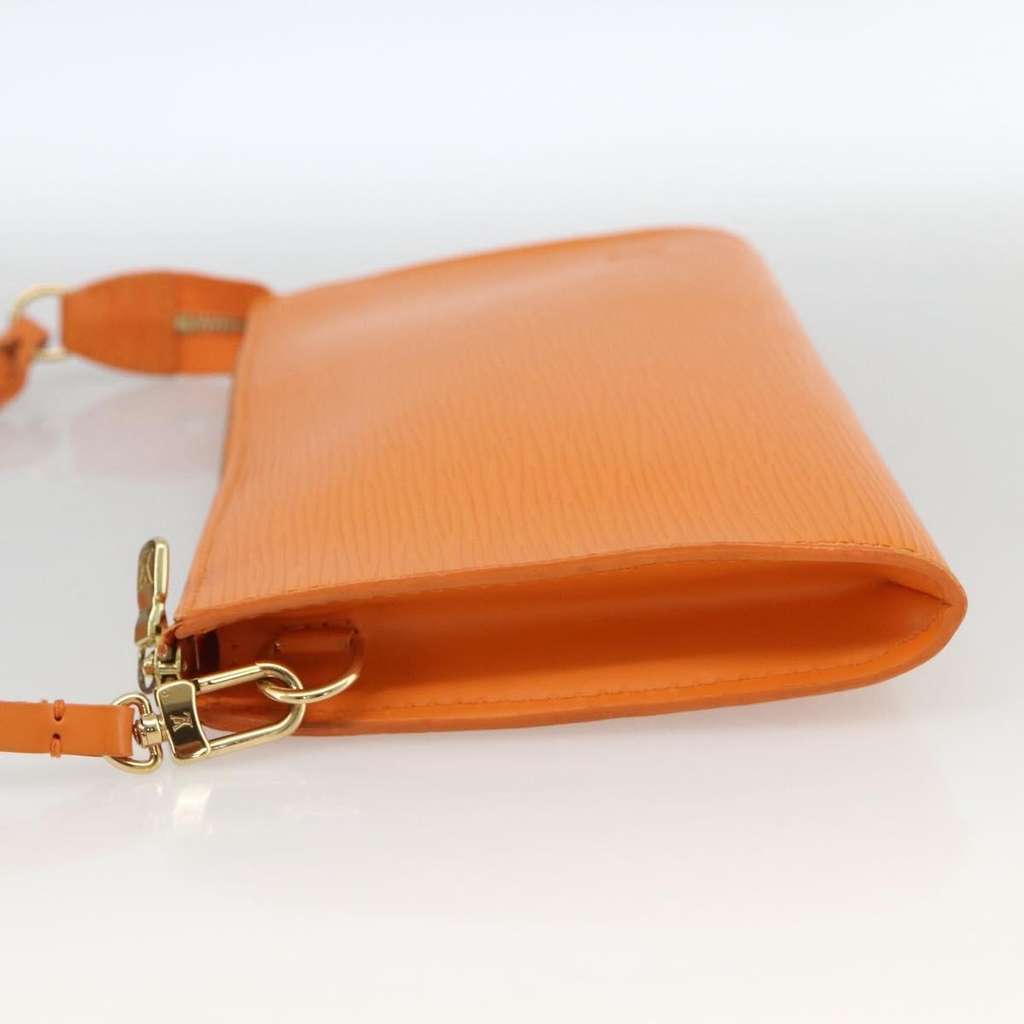 Louis Vuitton Pochette Accessoires Orange Leather Good condition - Inside View