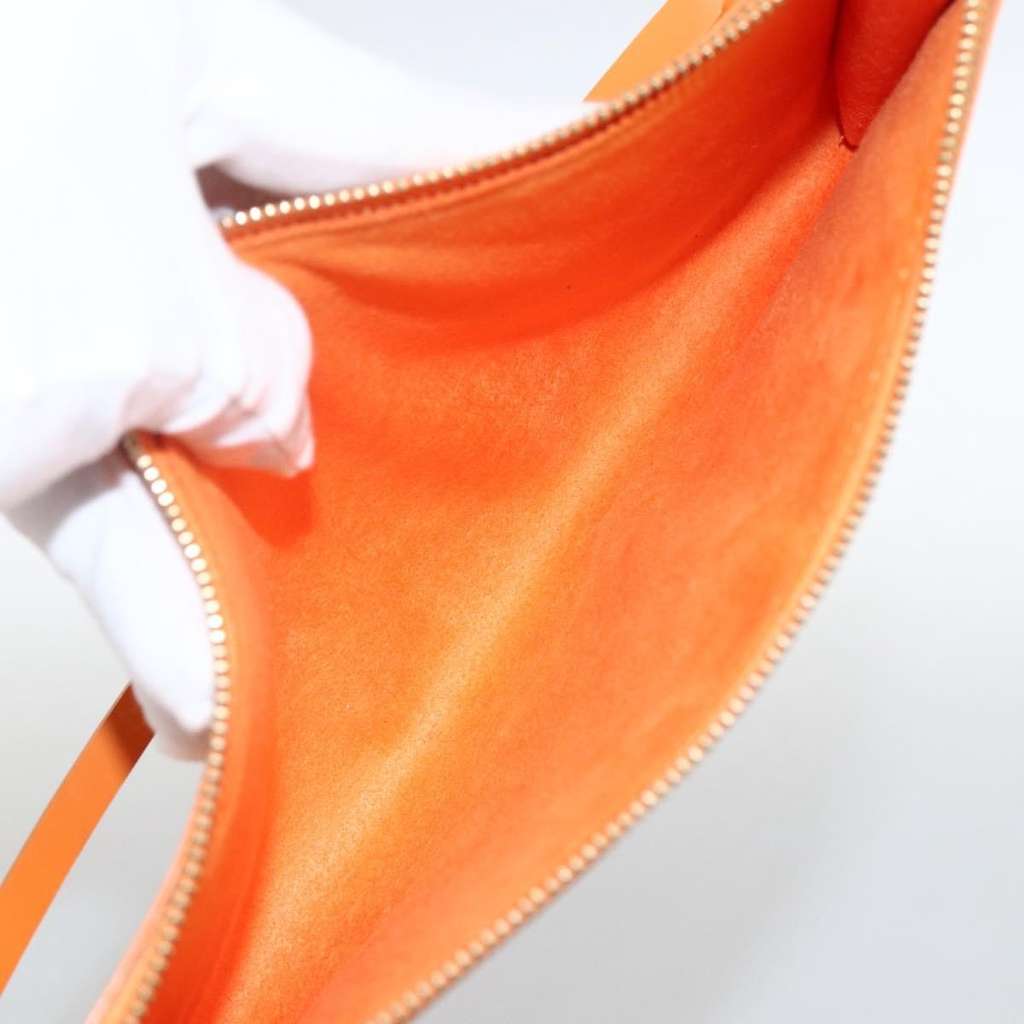 Louis Vuitton Pochette Accessoires Orange Leather Good condition - Box View