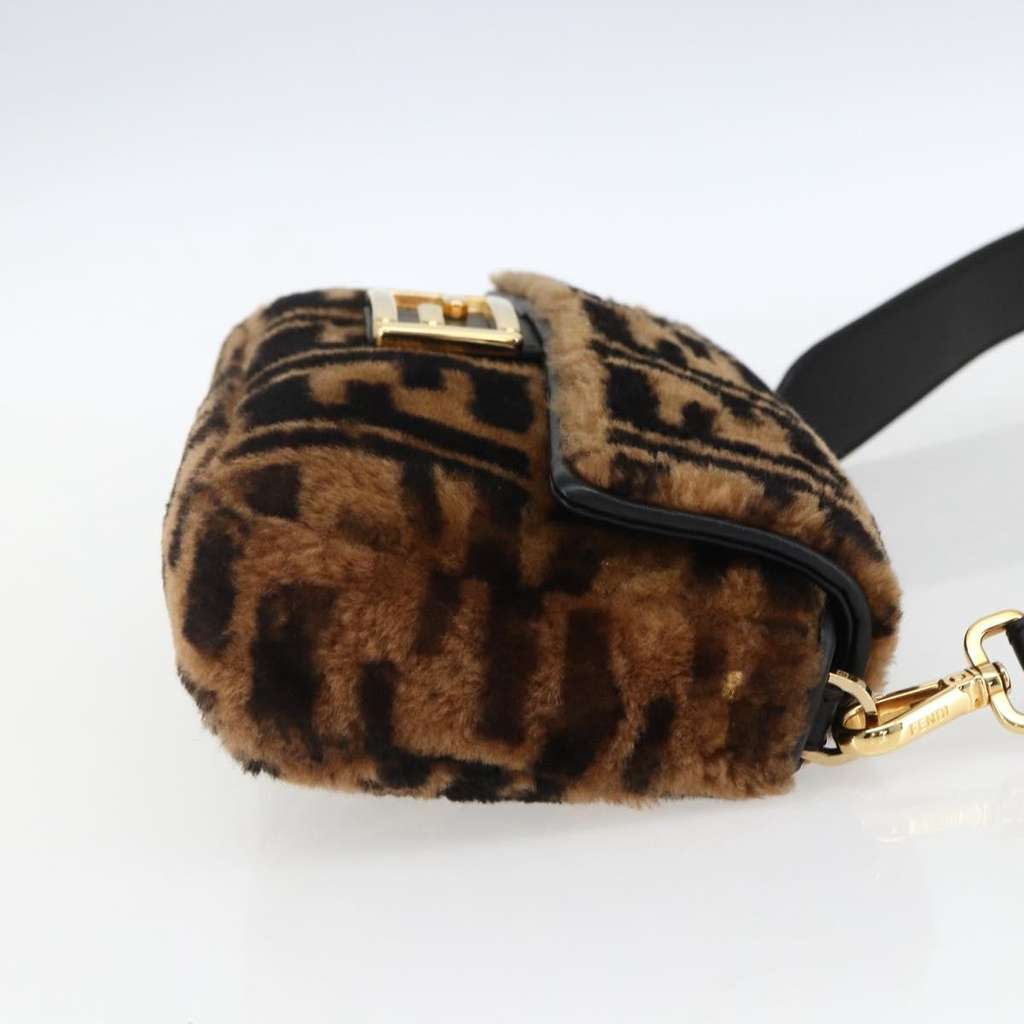 Fendi Baguette Bag Black Canvas Very good condition - Model View