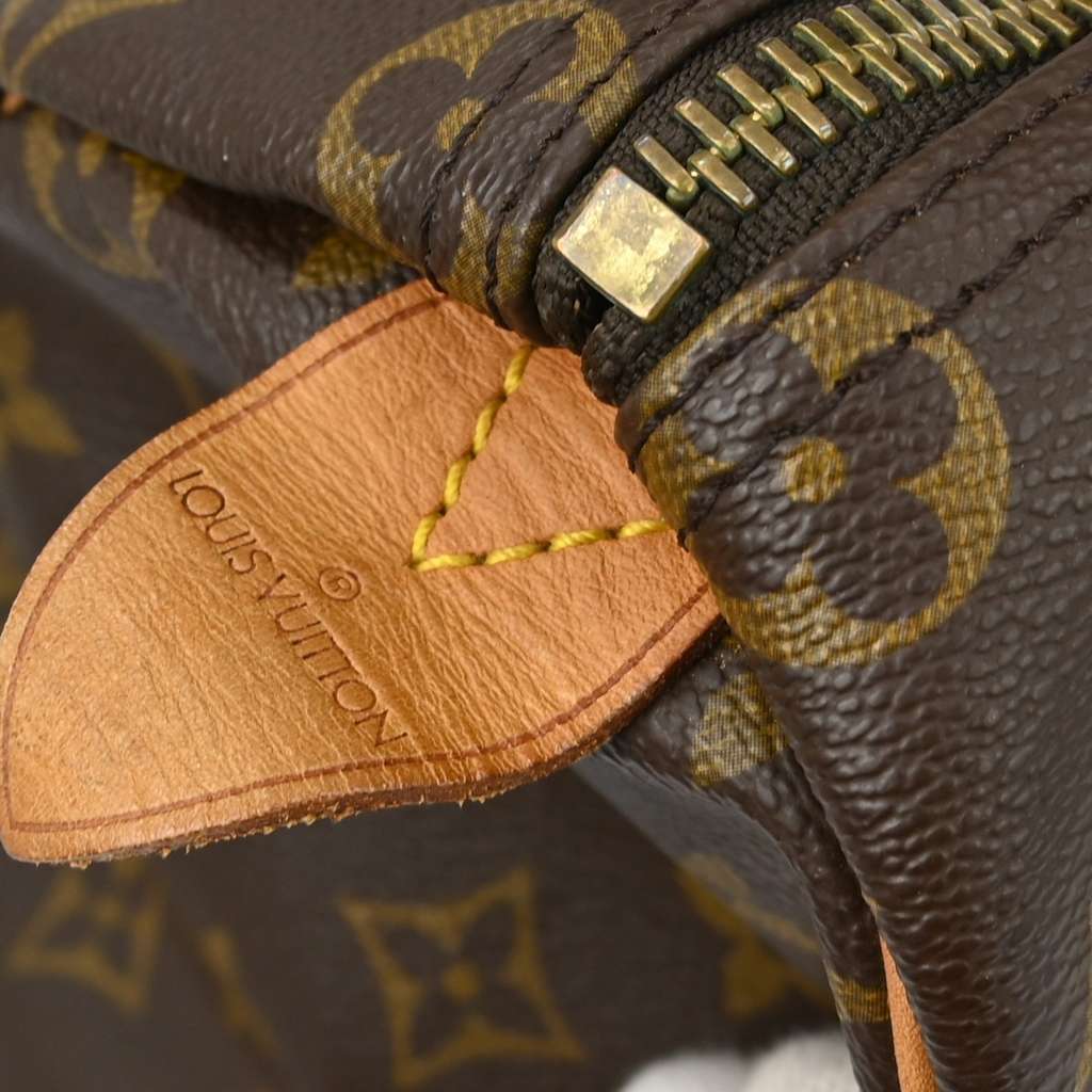 Louis Vuitton Keepall Bag Brown Canvas Fair condition - Model View