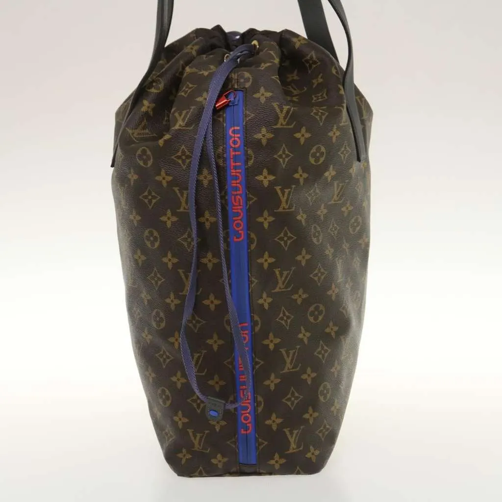 Louis Vuitton Cabas Light Drawstring Bag Brown Canvas Very good - Model View