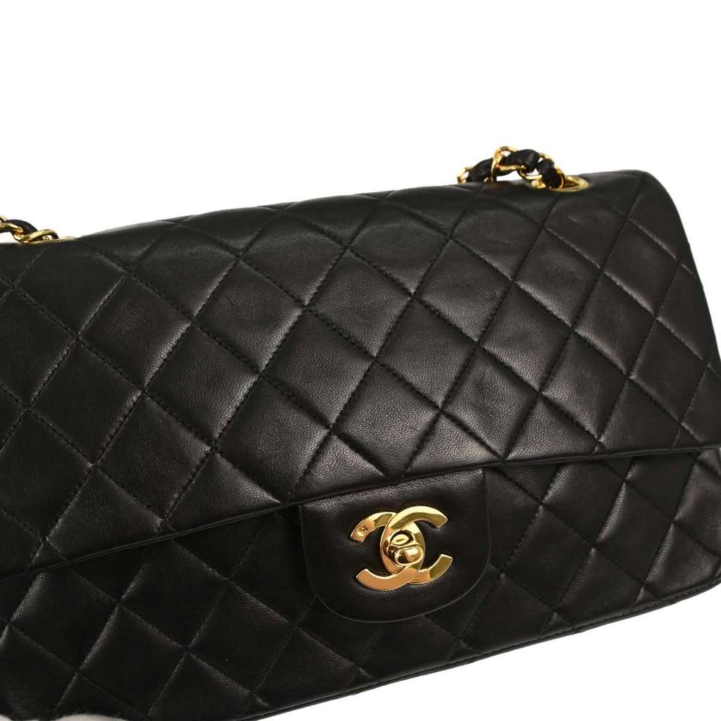 Chanel Timeless - Classic Double Flap Bag Black Leather Good condition - Box View