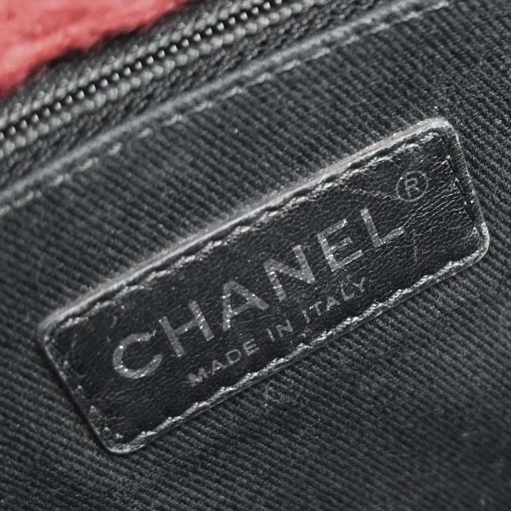 Chanel Paris-Salzburg Flap Bag Red Wool Good - Model View