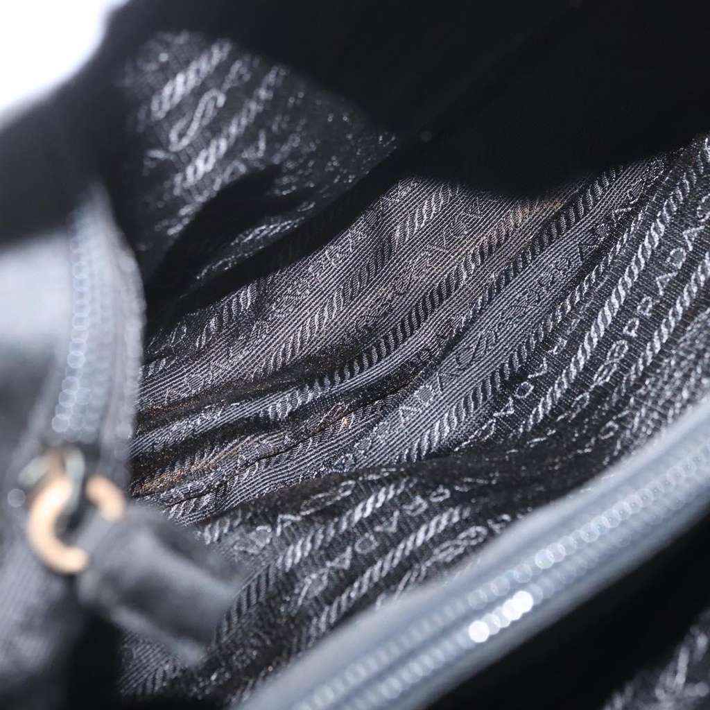 Prada Vintage Zip Tote Black Fair condition - Box View