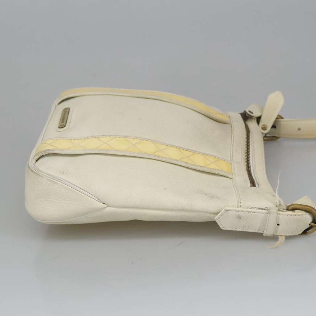 Burberry Vintage Shoulder Bag White Leather Good condition - Inside View