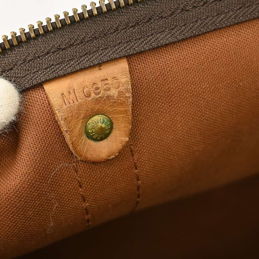 Louis Vuitton Keepall Bag Brown Canvas Fair condition - Model View