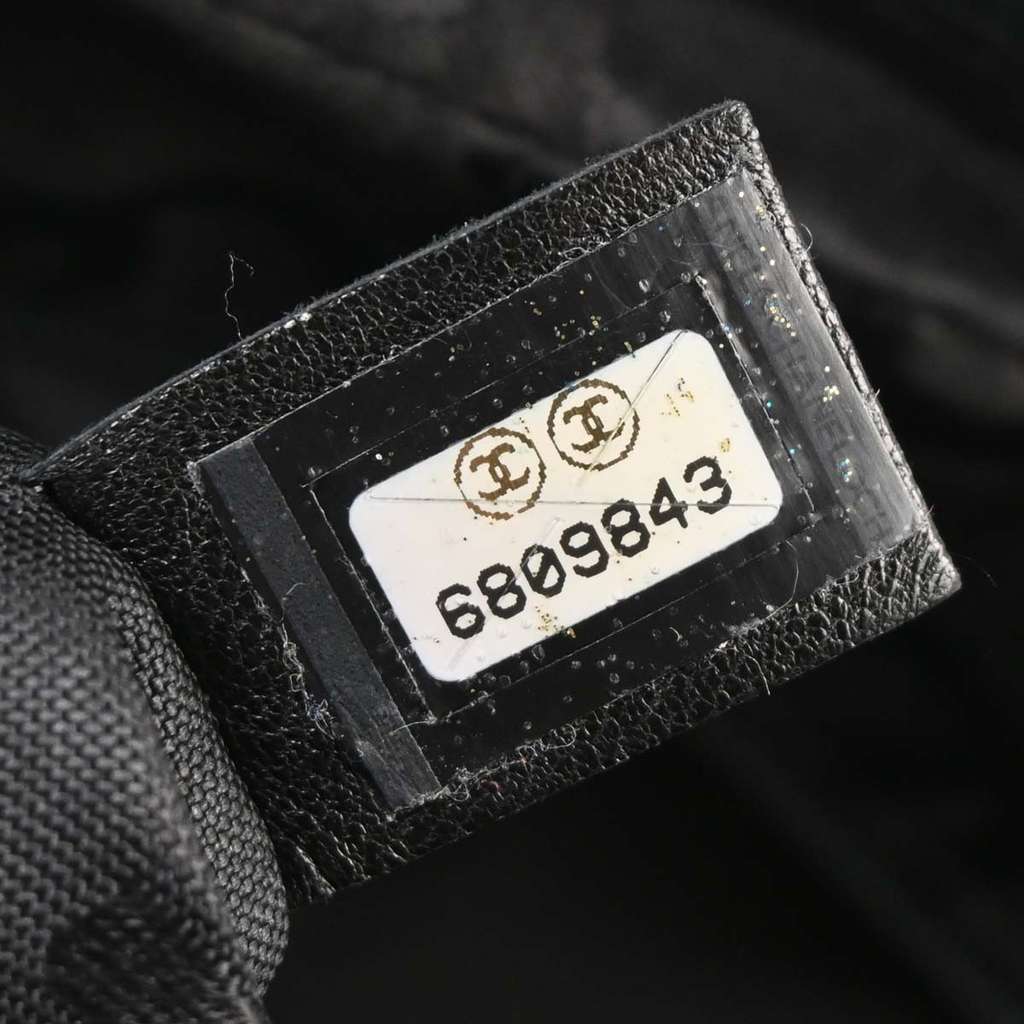 Chanel Surpique Zip Around Satchel Black Leather Good condition - Box View