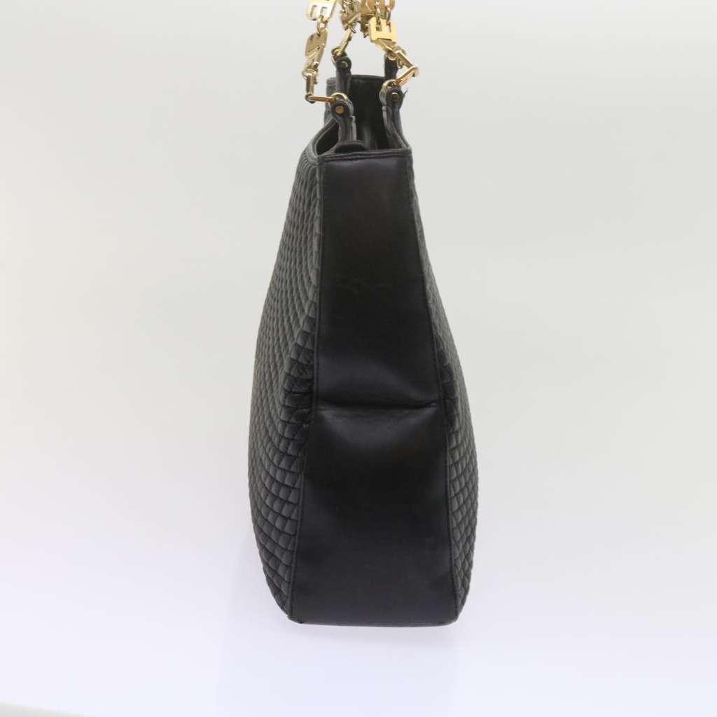 Bally Vintage Shoulder Bag Black Leather Good condition - Model View