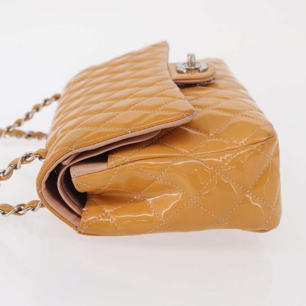 Chanel Timeless - Classic Double Flap Bag Yellow Good condition - Model View