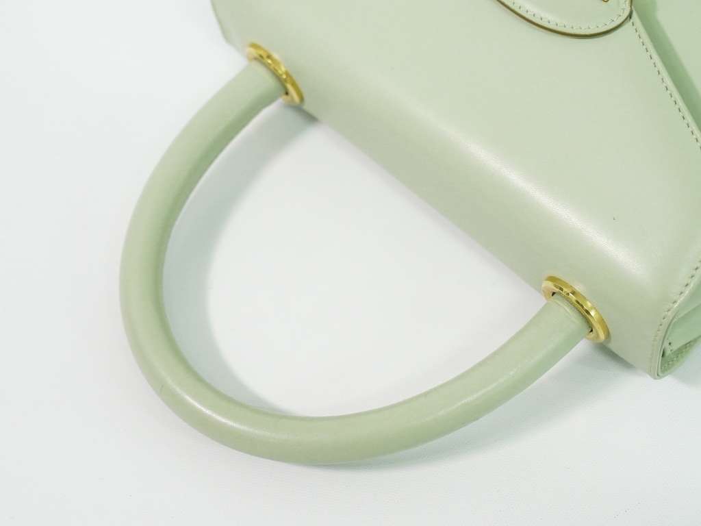 Salvatore Ferragamo Vintage Top handle handbag Green Leather Very good condition - Box View
