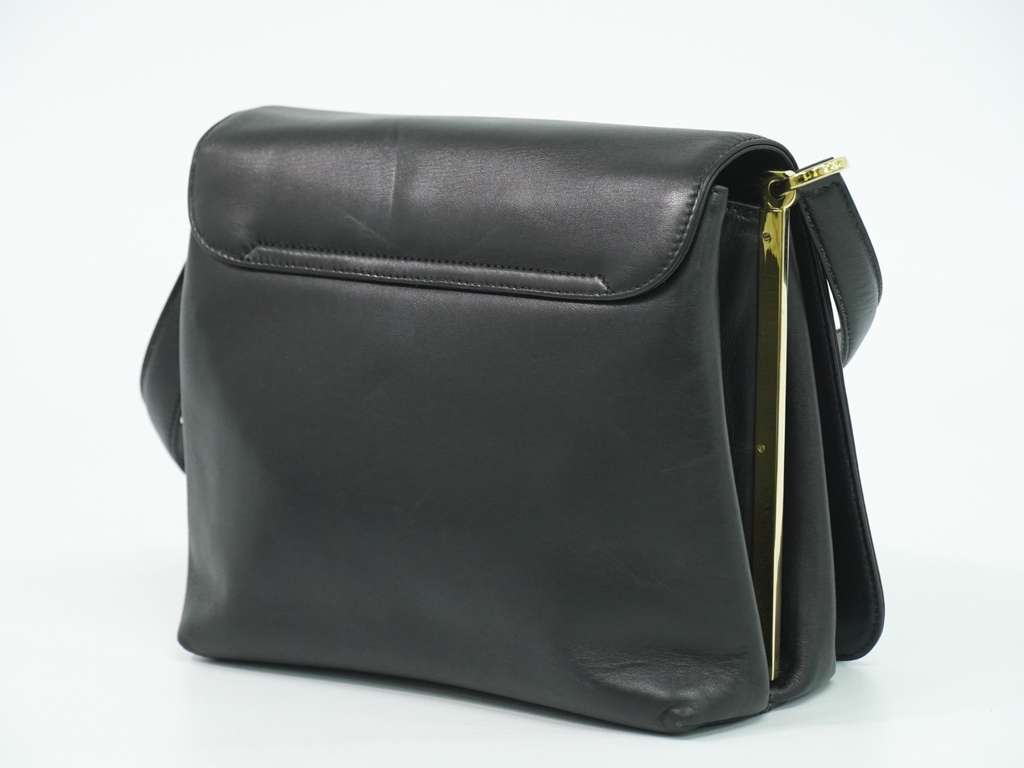 Salvatore Ferragamo Vintage Shoulder Bag Black Leather Very good condition - Back View
