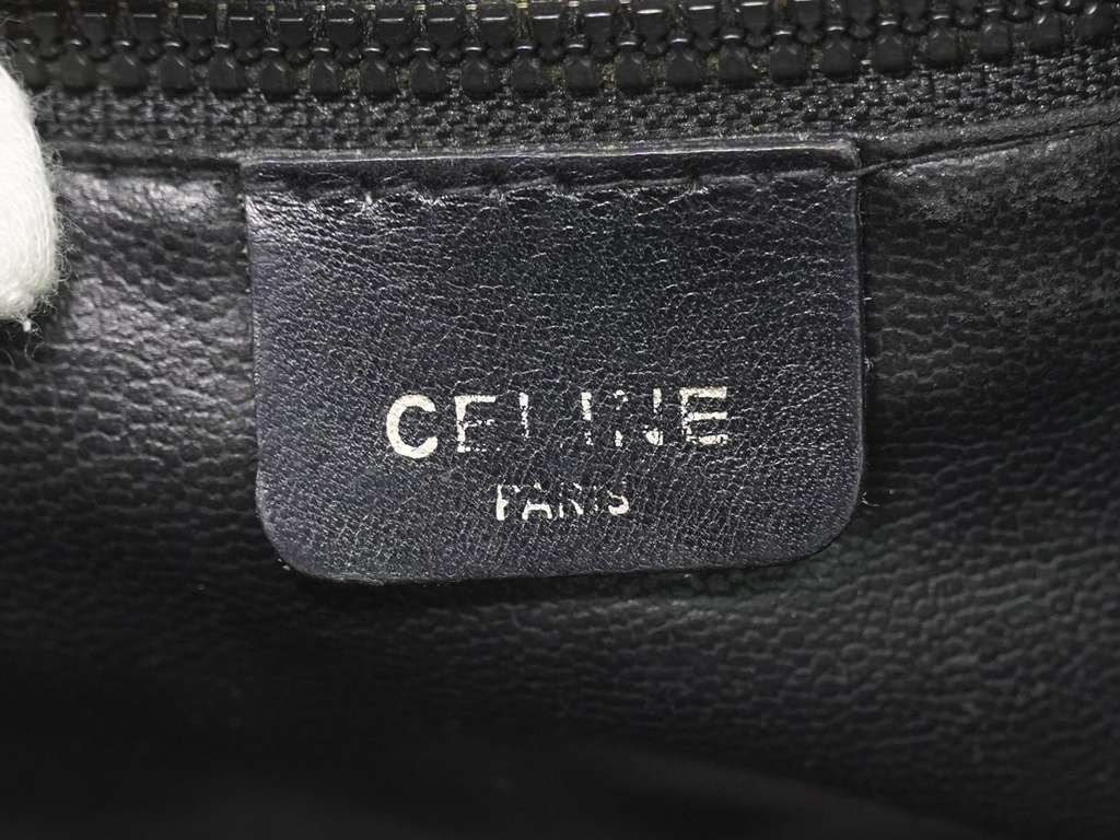 Celine Bucket sangle Black Leather Good condition - Model View