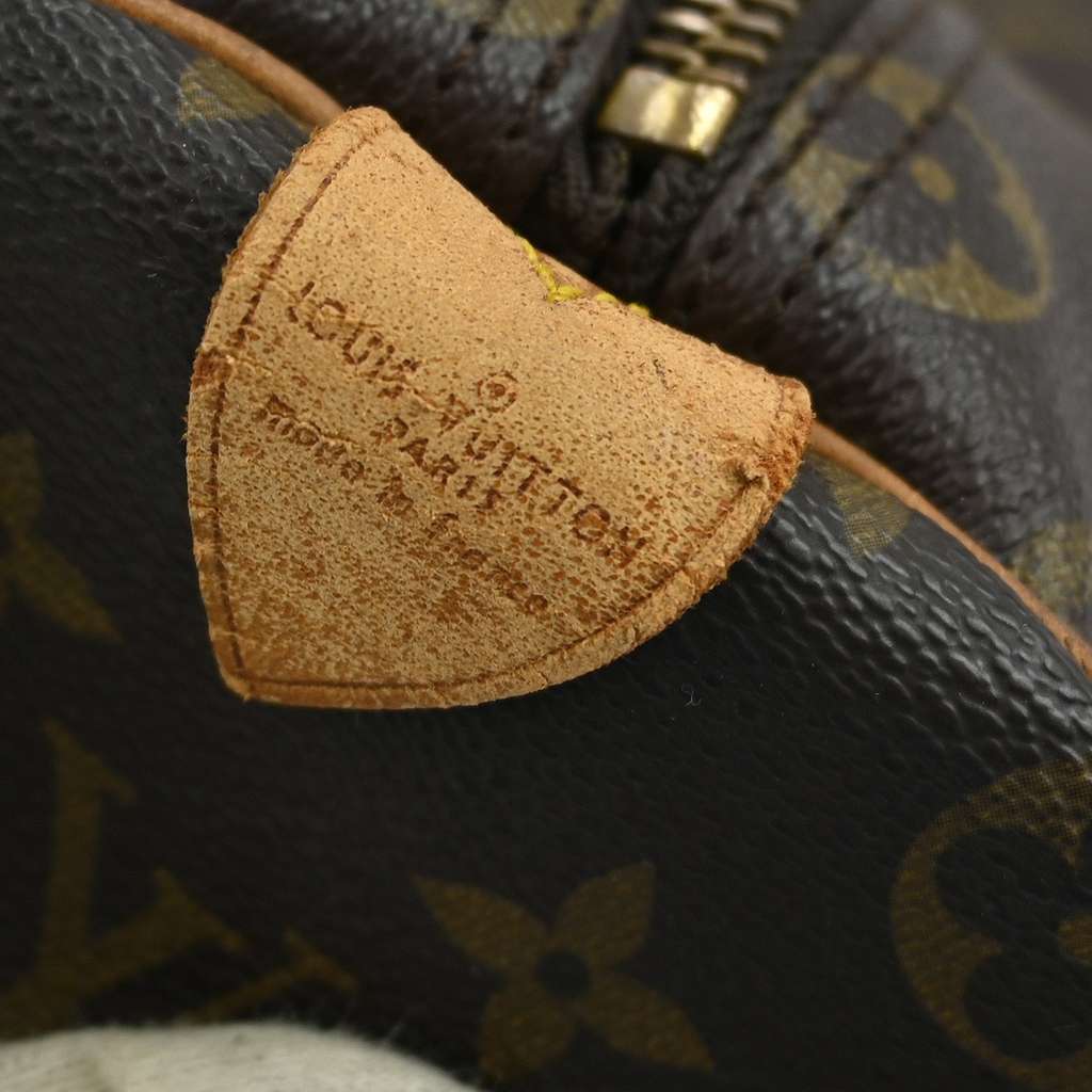 Louis Vuitton Keepall Bag Brown Leather Good condition - Model View