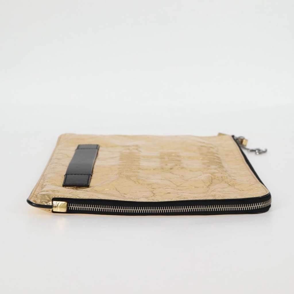 Chanel Feminine Pouch Gold Leather Very good condition - Model View