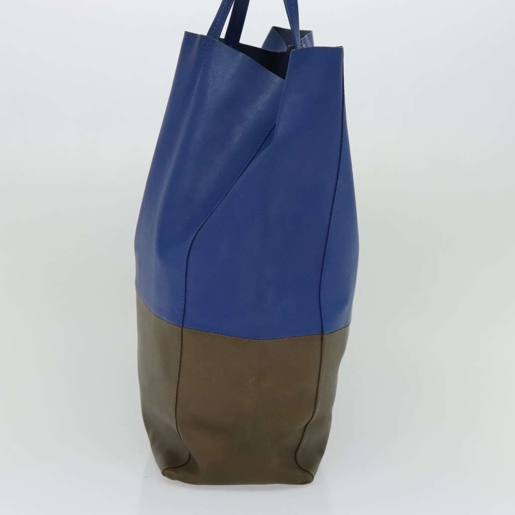 Celine Vertical Cabas Tote Blue Leather Very good condition - Model View