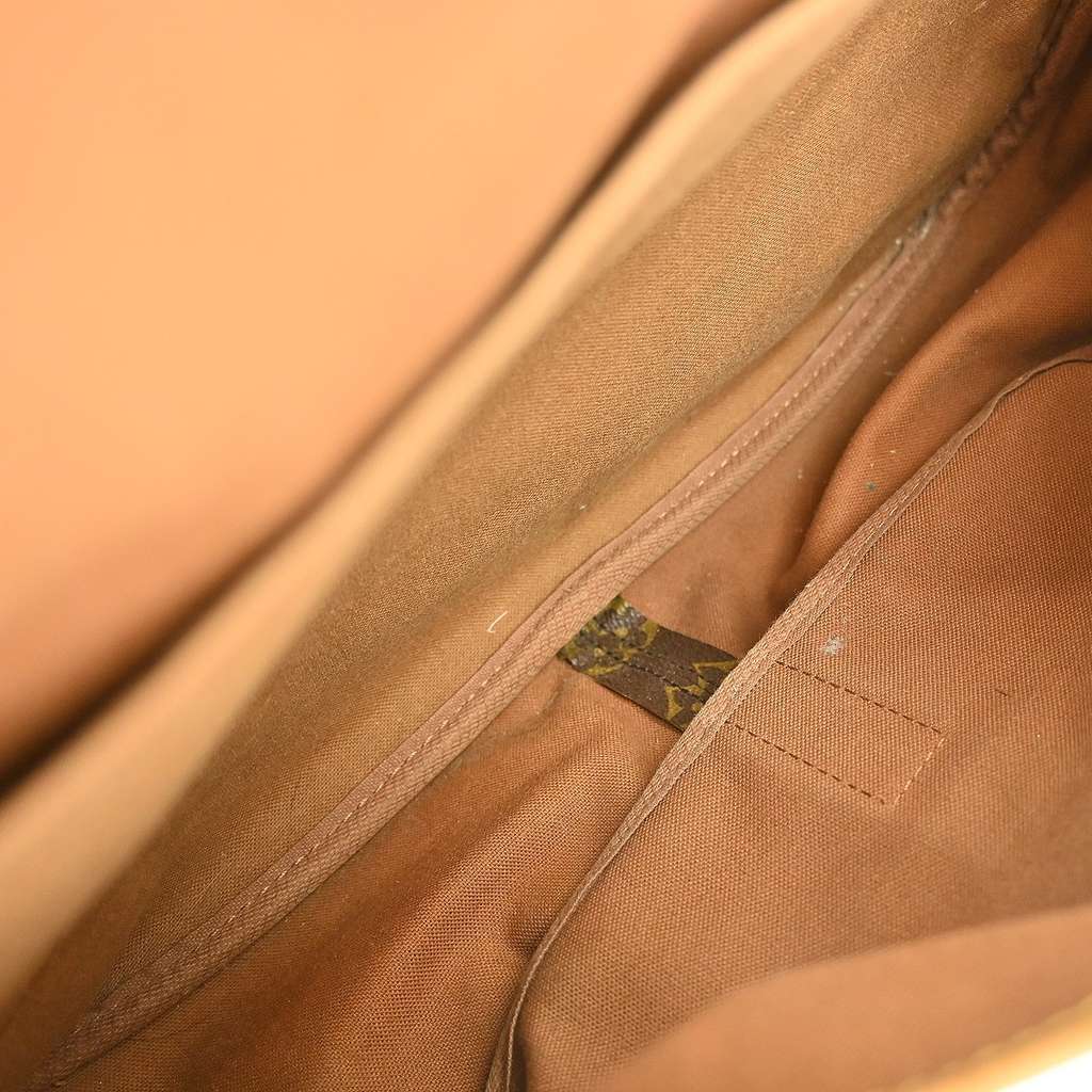 Louis Vuitton Saumur Handbag Brown Canvas Good condition - Inside View