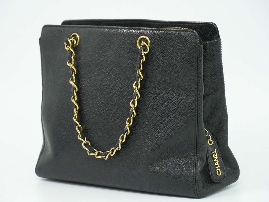 Chanel Vintage Logo Chain Tote Black Leather Very good condition - Back View