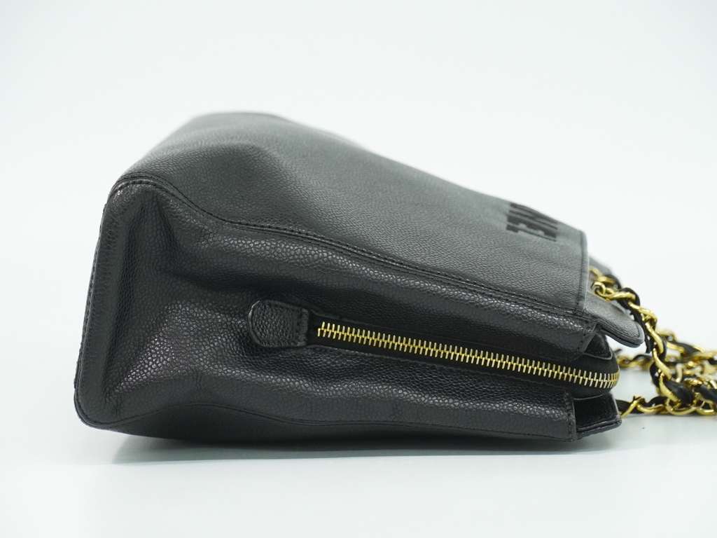 Chanel Vintage Logo Chain Tote Black Leather Very good condition - Inside View