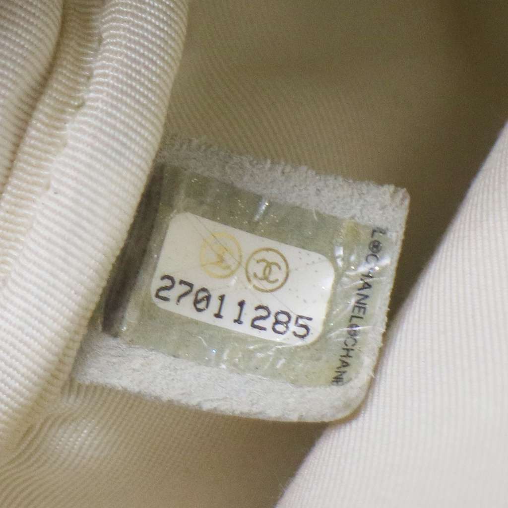 Chanel CC Day Camera Case White Leather Very good condition - Box View