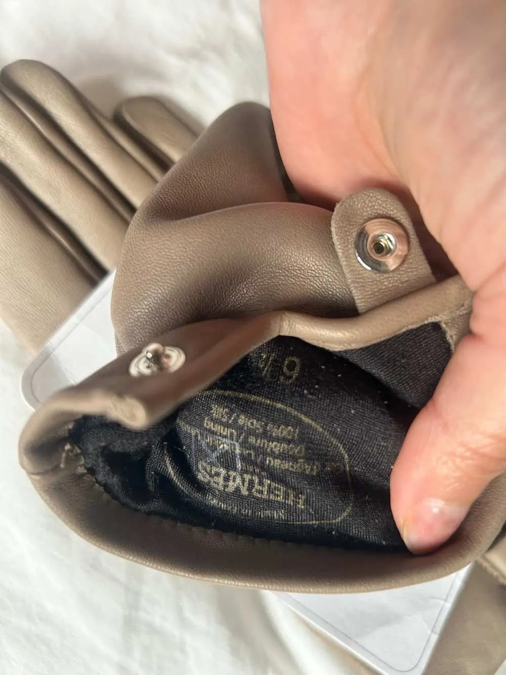 Hermès Product Grey Leather Never worn - Inside View